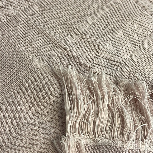 Roller Rabbit May Cape Sweater poncho solid Pale Rose, fringed hem,fits all NWT - Picture 11 of 12